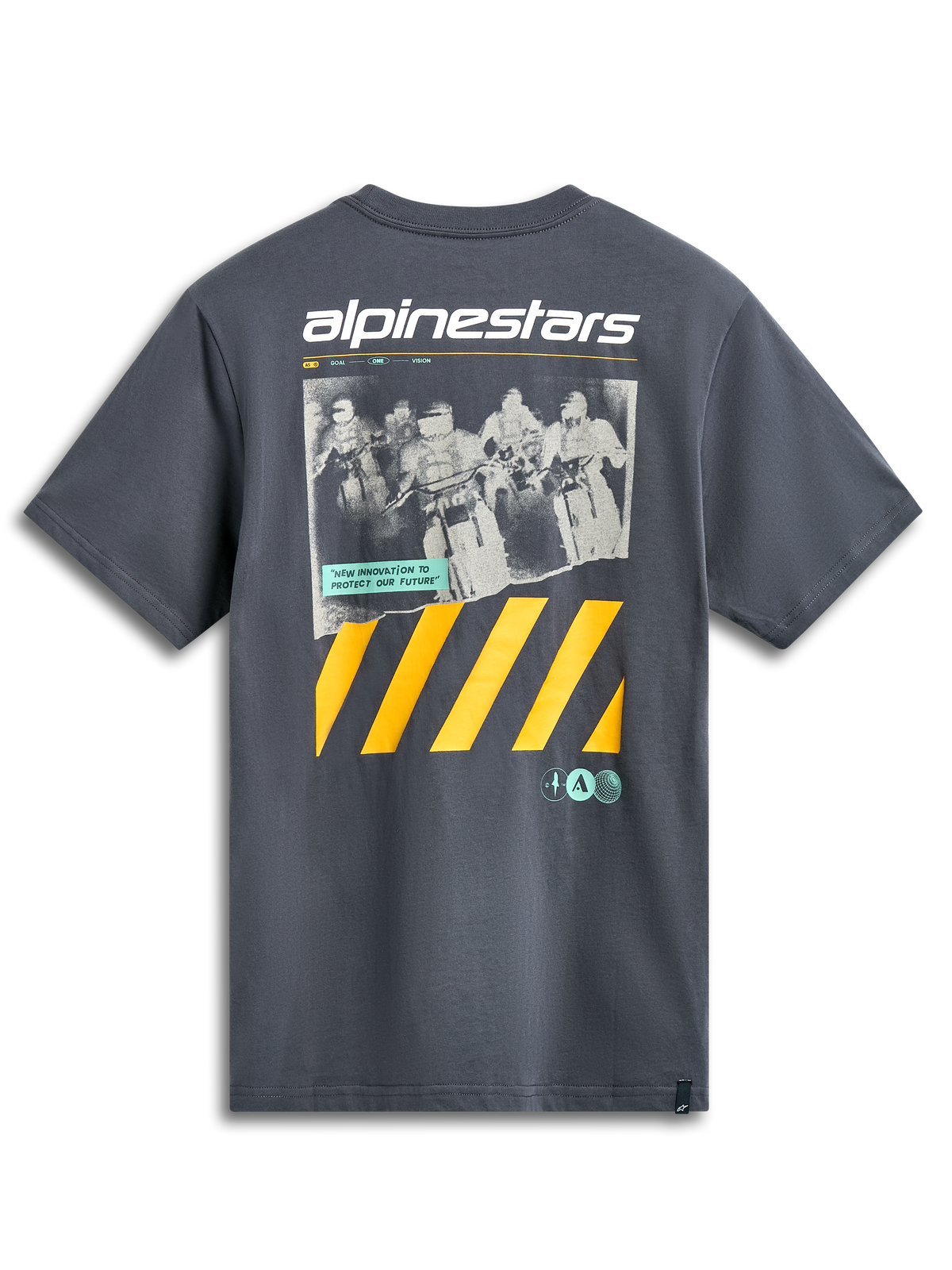Alpinestars No Barrier CSF T-shirt, T-shirt met korte mouwen, Charcoal, grote grafische print met een verweerde motorcrossfoto, witte Alpinestars-branding en opvallende gele diagonale strepen, casual motorsport streetwear