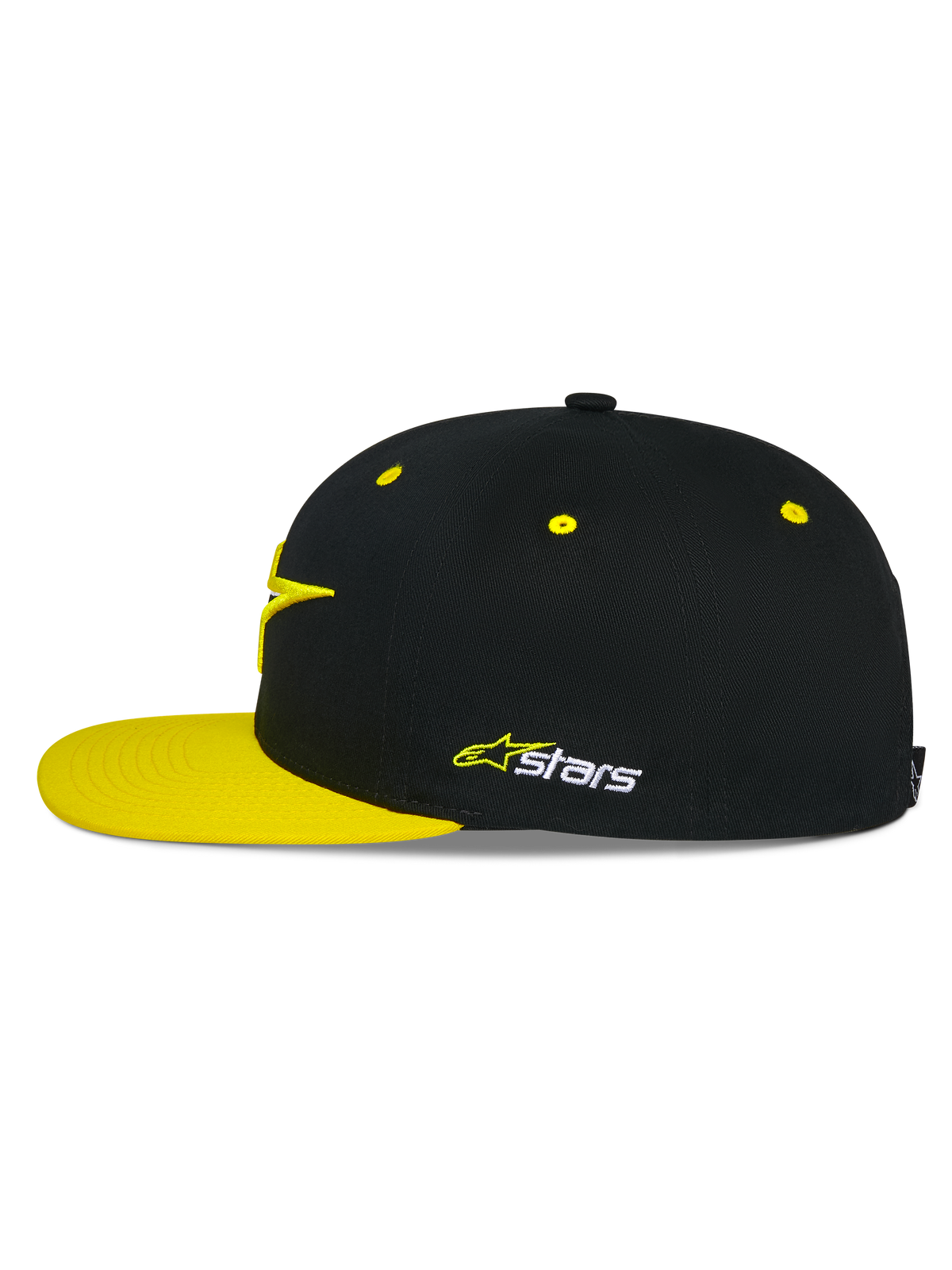 Alpinestars Thickness Snapback pet, zwart en hi-vis geel, zijaanzicht, gestructureerde kroon met gele ventilatiegaatjes en platte gele klep, geborduurd Astars-logo op de zijkant, casual motorsport hoofdbedekking