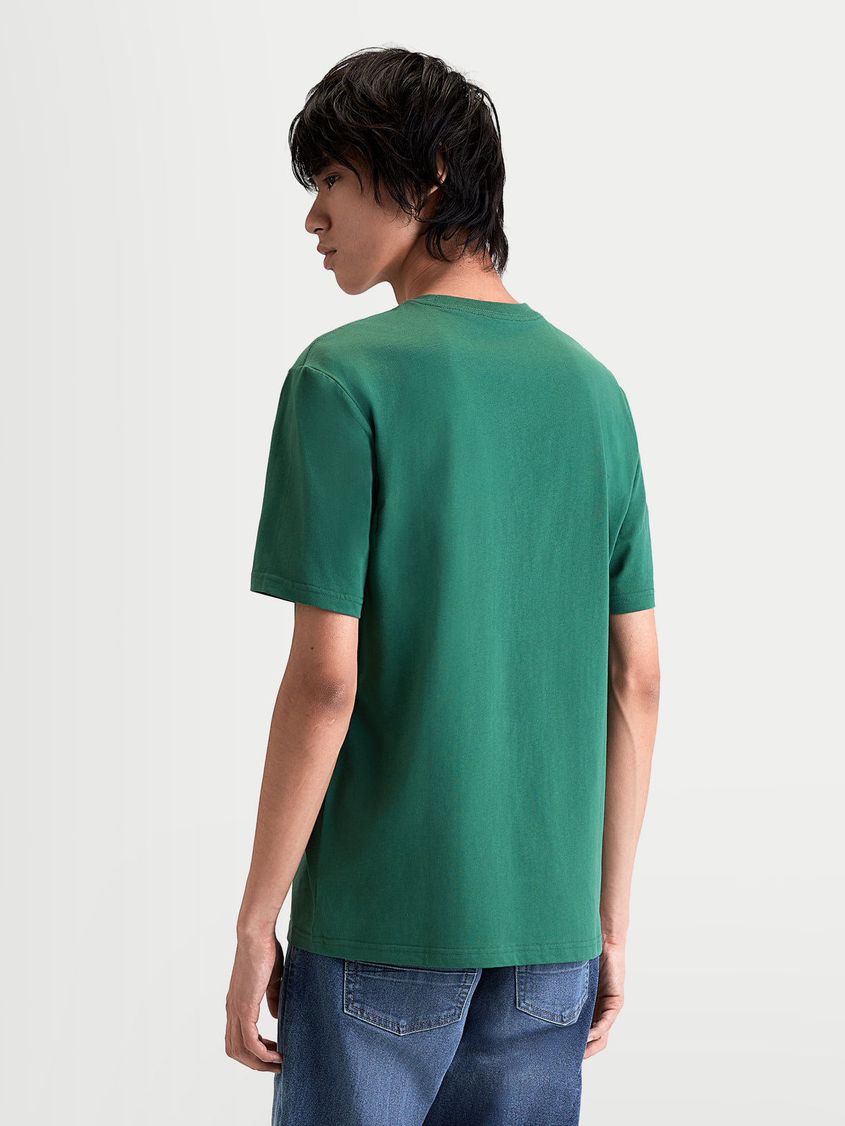 Alpinestars Singular CSF t-shirt, heren sportswear t-shirt met korte mouwen, groen, achteraanzicht op model, zachte katoen-polyestermix, casual motorsportkleding