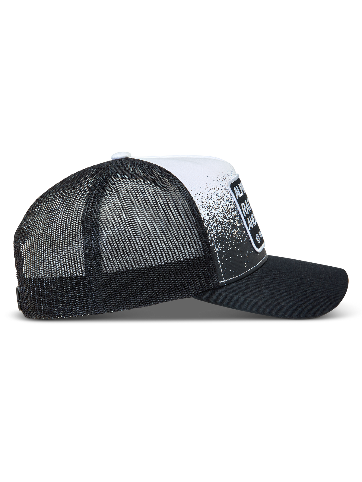 Alpinestars Gravel Trucker pet, zwarte en witte sportpet met mesh achterkant, gebogen klep en grindprint.