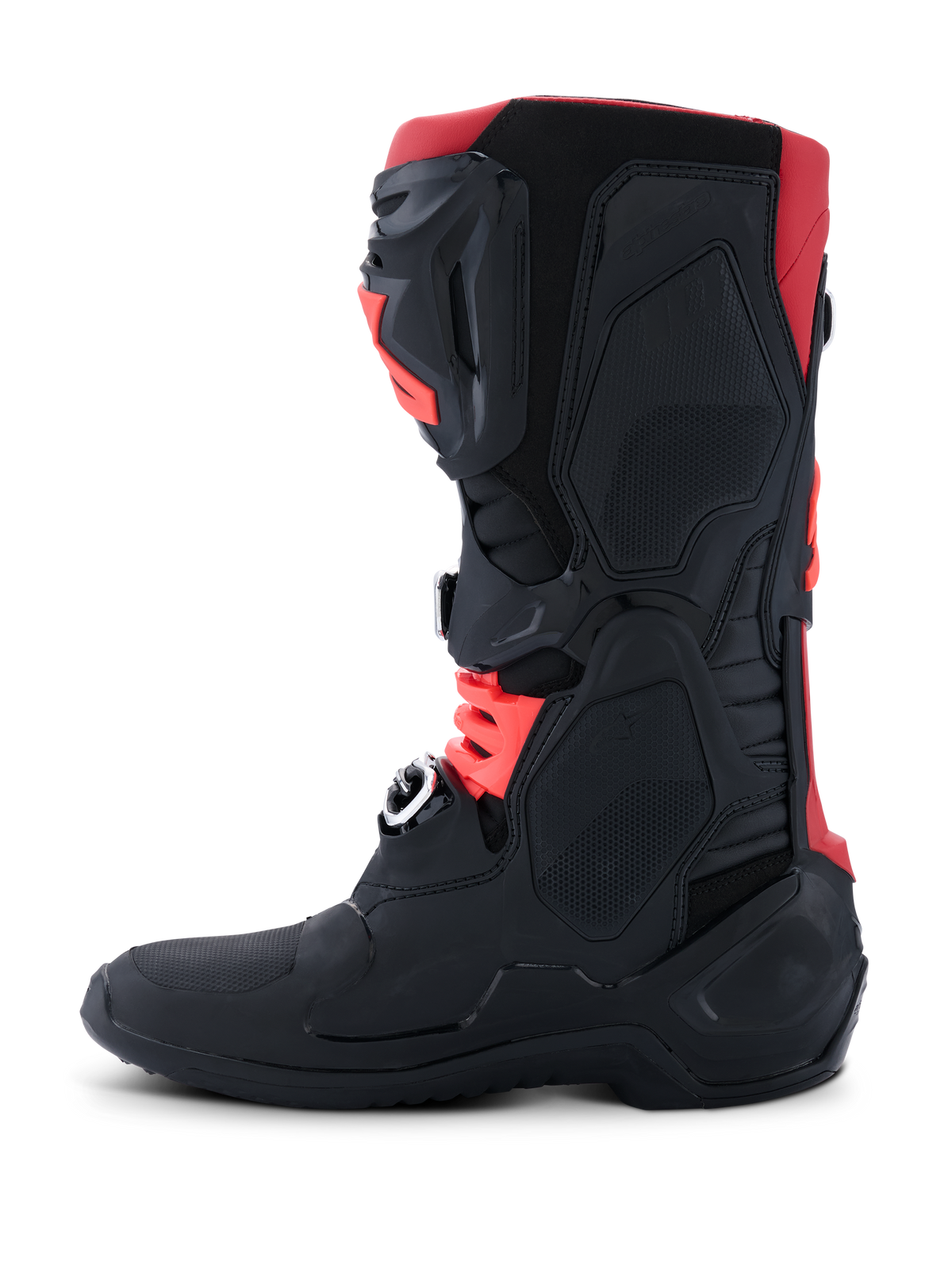 Alpinestars Tech 10 laarzen, motorcrosslaarzen, zwart en rood, zijaanzicht met het beschermende TPU-chassis, koudgesmede aluminium gespen en een gestroomlijnd off-road ontwerp