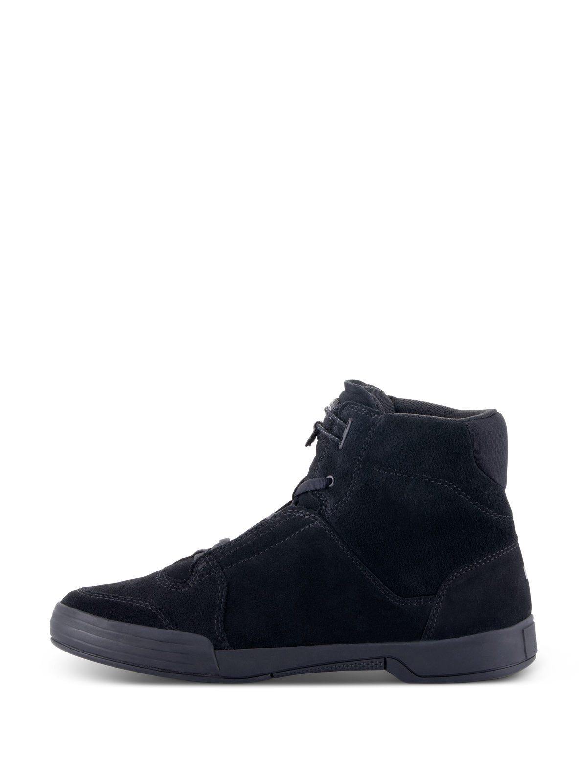 Alpinestars Chrome schoenen, urban motorschoenen, zwart zwart, zijaanzicht met bovenwerk van gespleten suède en platte rubberen cupzool, high-top silhouet met casual streetwear-stijl.