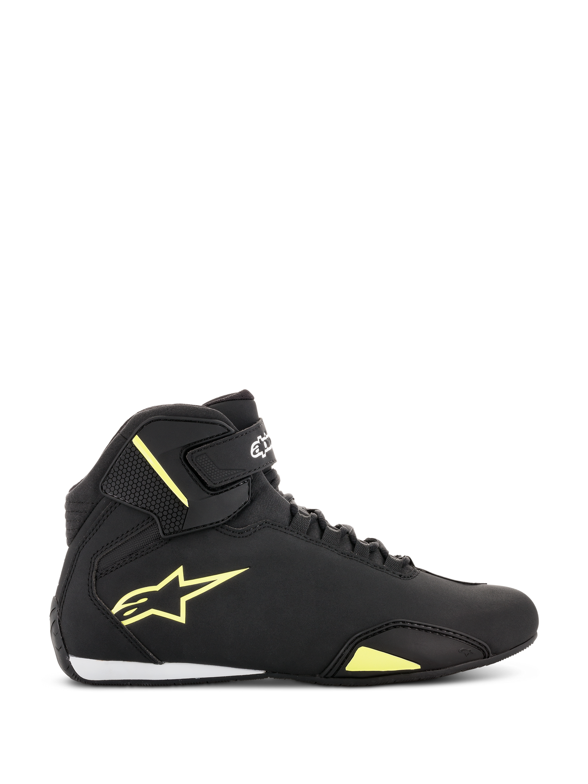 Alpinestars Sektor schoenen, motorschoenen, zwart en fluorescerend geel, zijaanzicht met een geel Astars-logo, enkelbandje met witte branding, snelvetersysteem en strakke microvezelconstructie