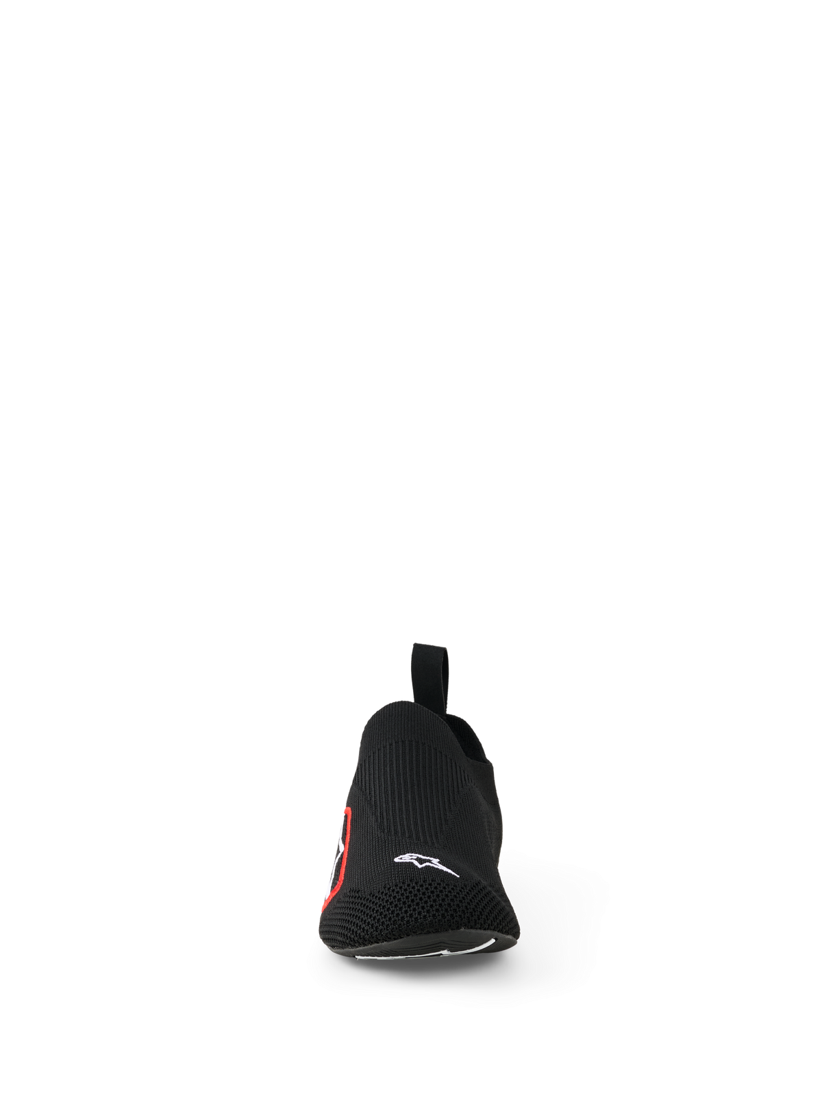 Alpinestars Tech Gaming Shoes, Sim-raceschoenen, zwart, vooraanzicht met een naadloos gebreid stretchbovenwerk, klein wit Alpinestars-logo op de neus, rood en wit logo aan de zijkant, lichtgewicht ontwerp voor pedaalgevoeligheid en comfort