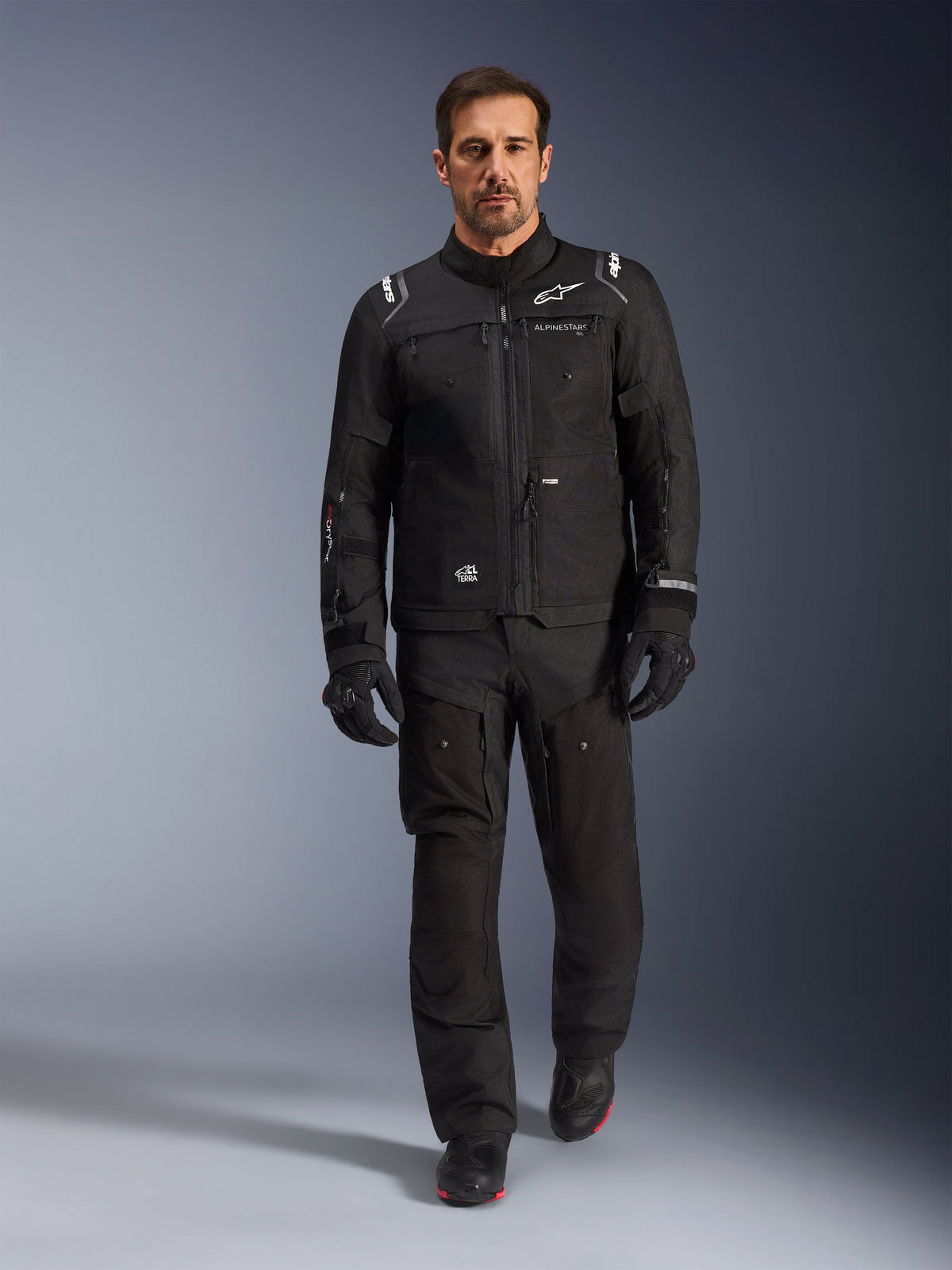 Alpinestars Cusco Drystar® jas, zwarte adventure touring herenmotorjas met multi-pocket ontwerp.