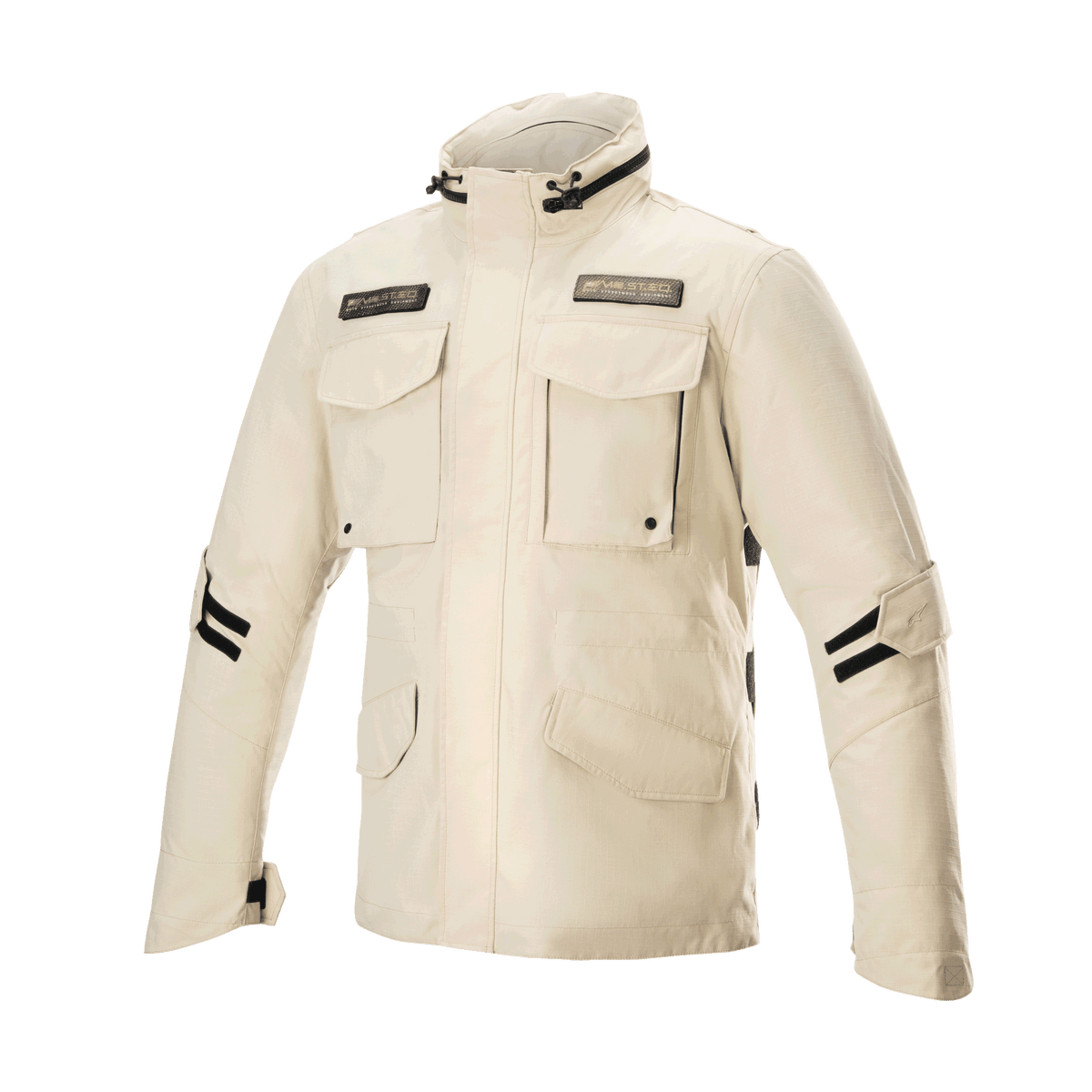 Alpinestars MO.ST.EQ Field Waterproof Primaloft Jacket, Sand Military, urban motorjas met vier zakken met klep aan de voorzijde, hoge kraag en zwarte verstelbare banden op de mouwen, eigentijds streetwear-ontwerp met waterdichte ripstop-constructie