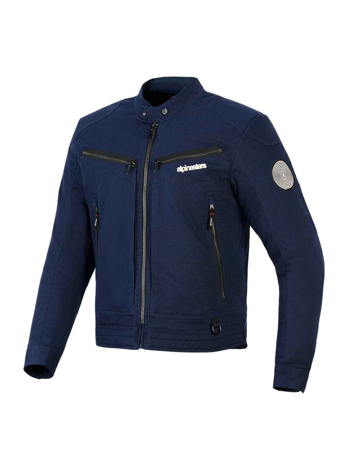 Alpinestars Bruiser Jacket, stedelijke textiele motorjas, donkerblauw, op werkkleding geïnspireerd ontwerp met ritszakken aan de voorzijde en borst, kraag met drukknopen en Oscar spiraal patch op de mouw, eigentijdse streetwear esthetiek