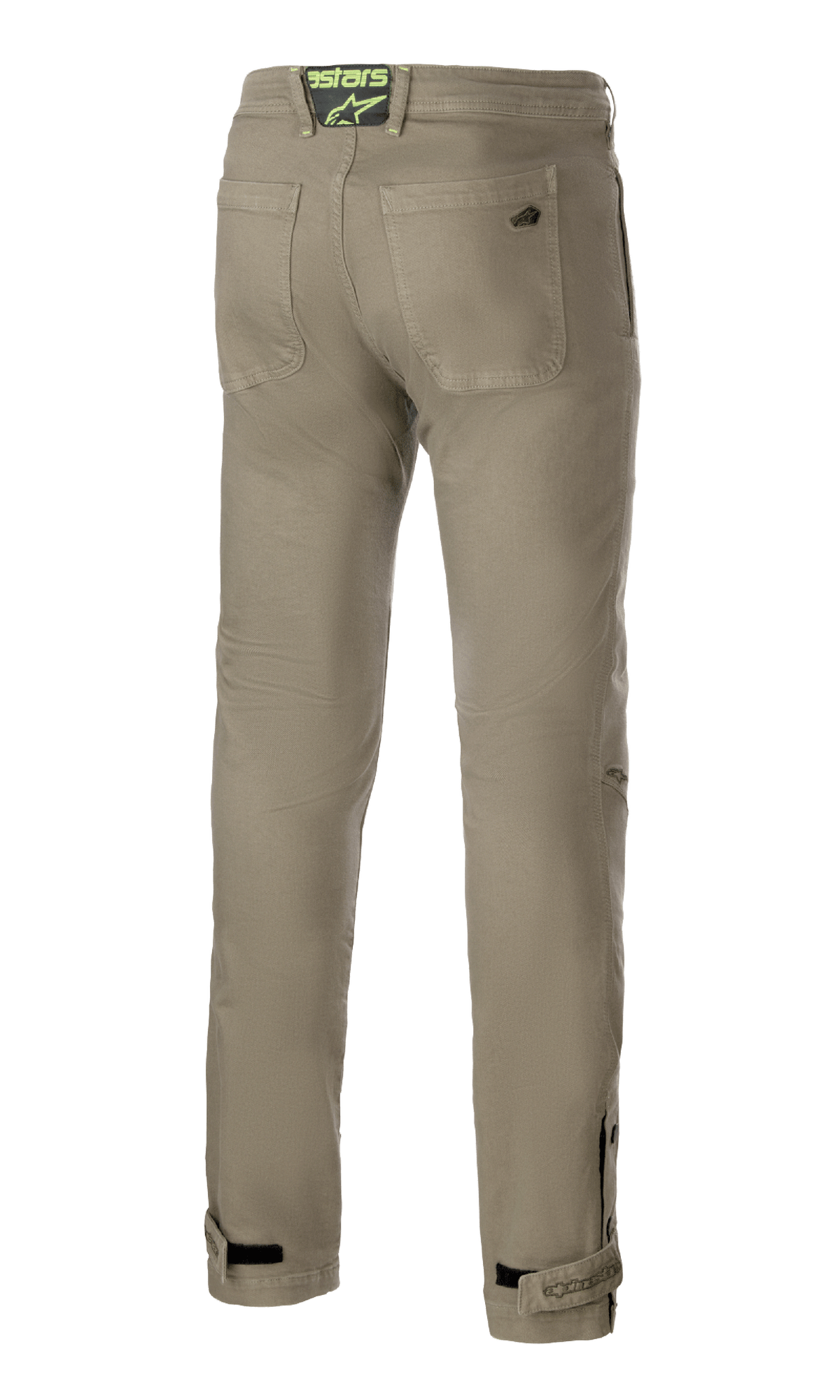Alpinestars Stratos Regular Fit Tech Riding Pants, Military Green, achteraanzicht met twee achterzakken en een neongroene logopatch op de tailleband, toelopende pijpen met verstelbare enkelbanden, casual street-style motorbroek