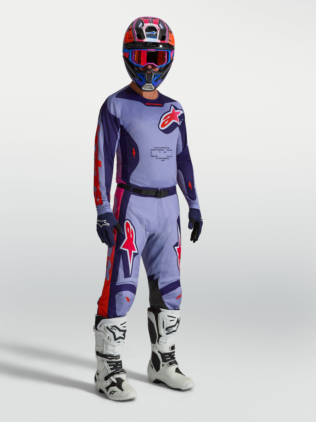 Alpinestars Racer Air Hunt broek, heren motorcrossbroek in paars en fluo roze, geventileerd textiel met leren knieën.