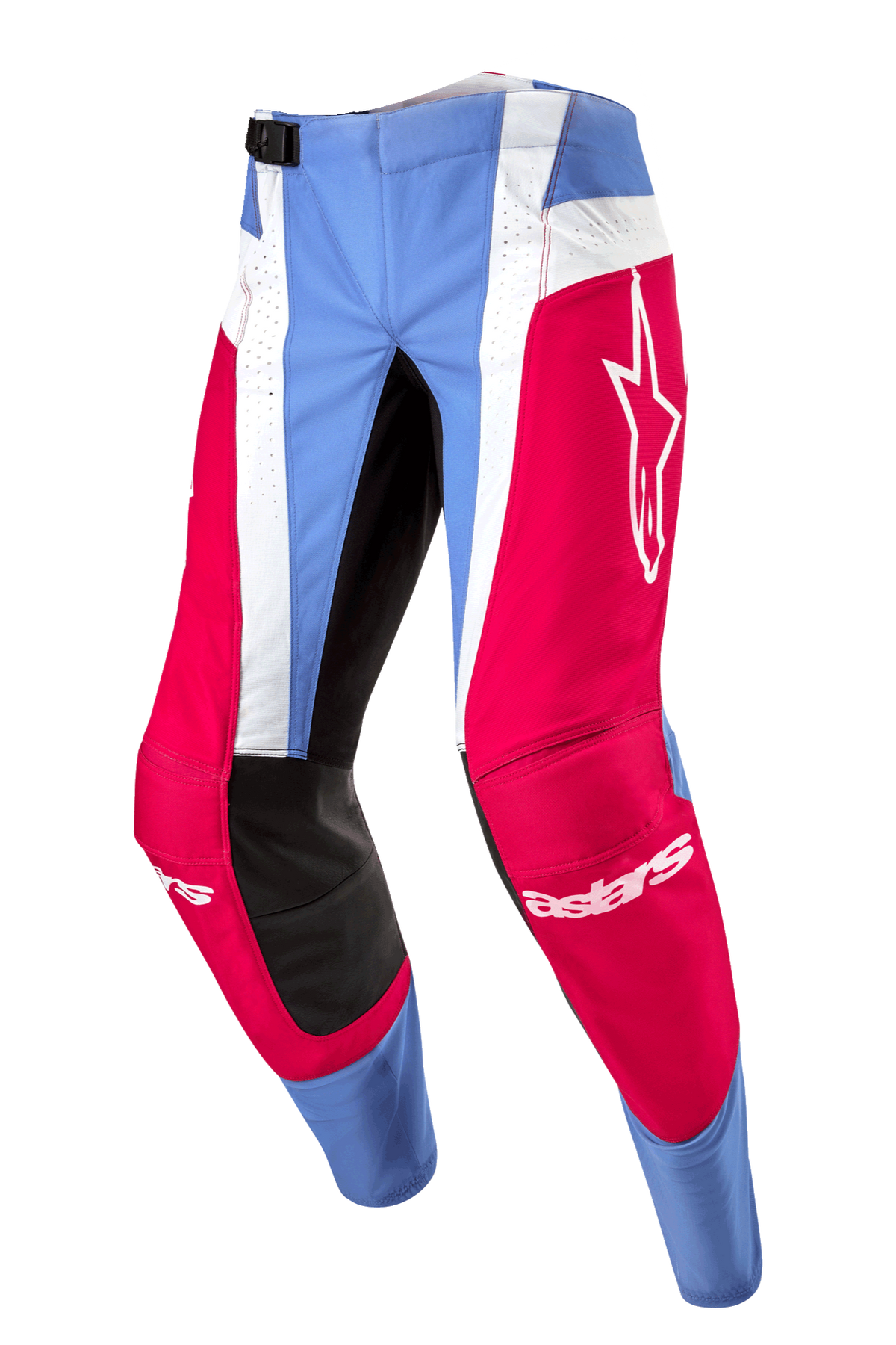 Alpinestars 2024 Techstar Ocuri broek, motorcrossbroek, lichtblauw, Mars rood en wit, met opvallende rode panelen en een wit sterlogo, zwarte verstevigingen aan de binnenkant van de knie en witte geperforeerde verticale strepen voor ventilatie