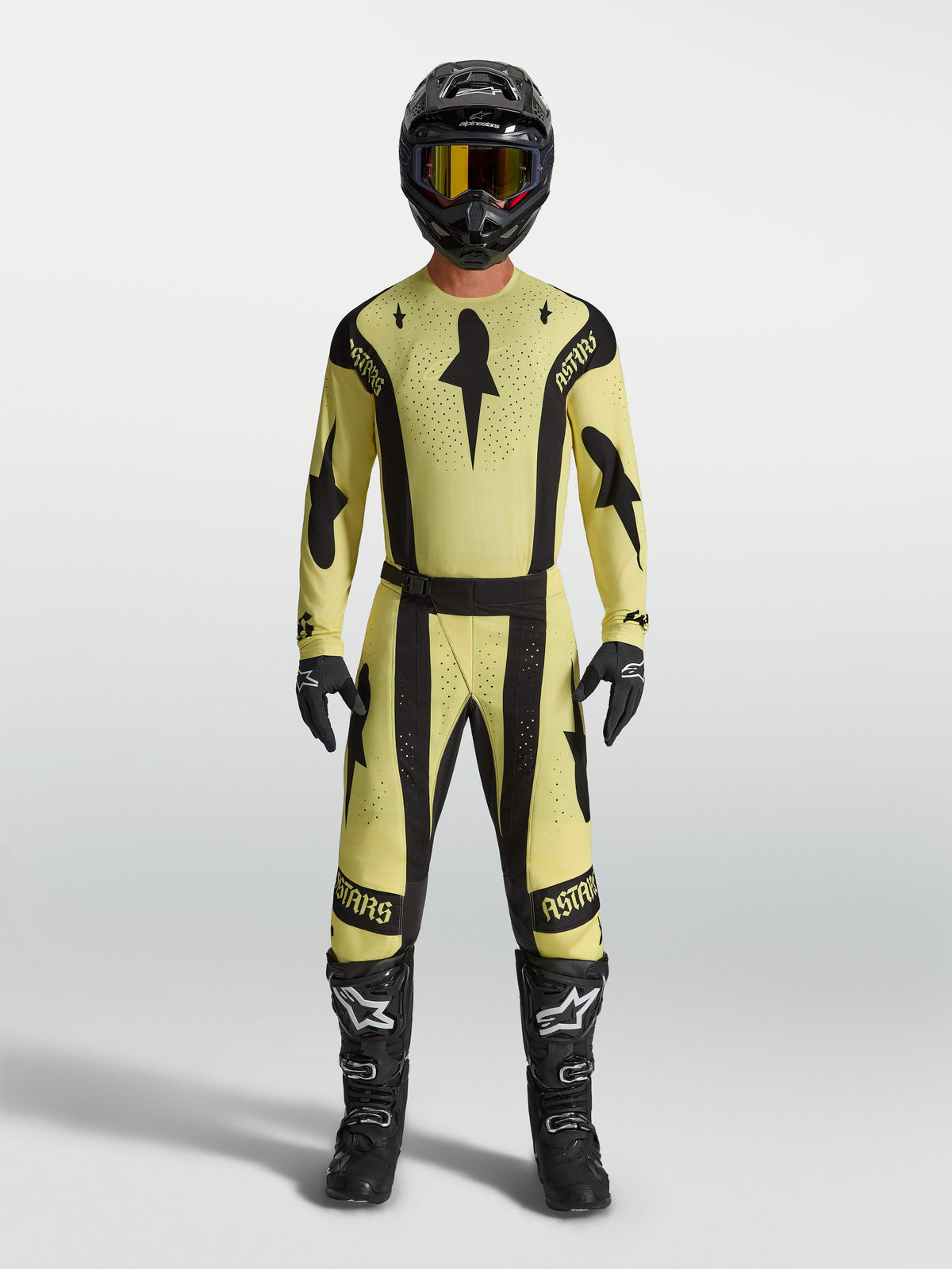 Alpinestars Techstar Atrox Jersey, geel en zwart heren-motorcrossjersey met atletische racepasvorm en laserperforaties.