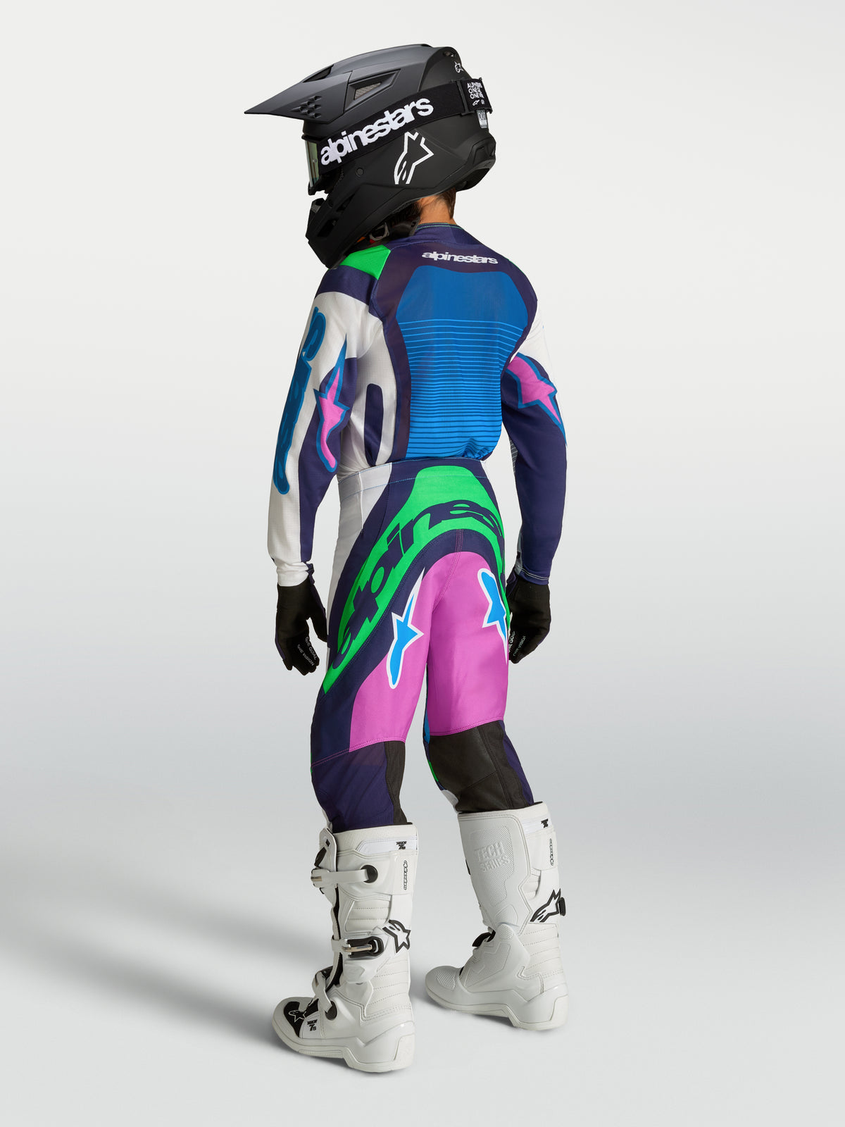 Alpinestars jeugd Supertech Maven jersey en uitrustingsset, blauw en fluorgroen, achteraanzicht atletische racepasvorm.
