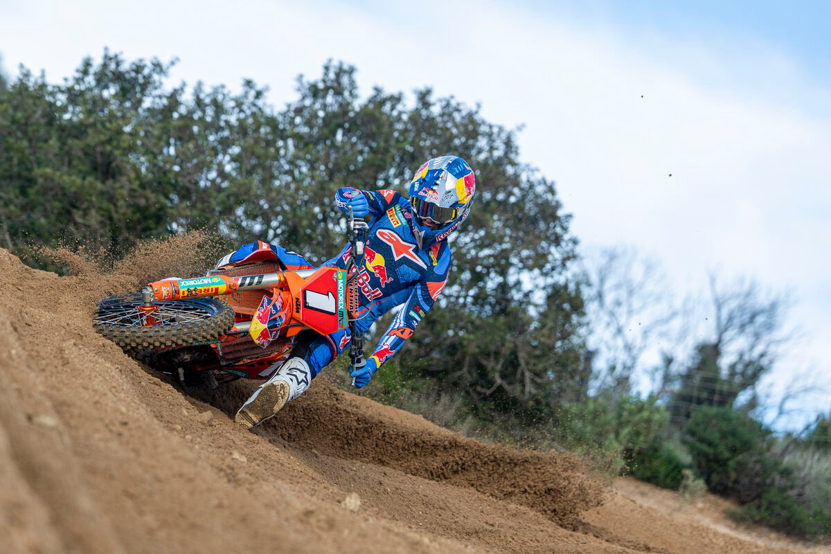 SIMON LANGENFELDER IN THE MIX FOR MX2 GLORY IN SARDINIA