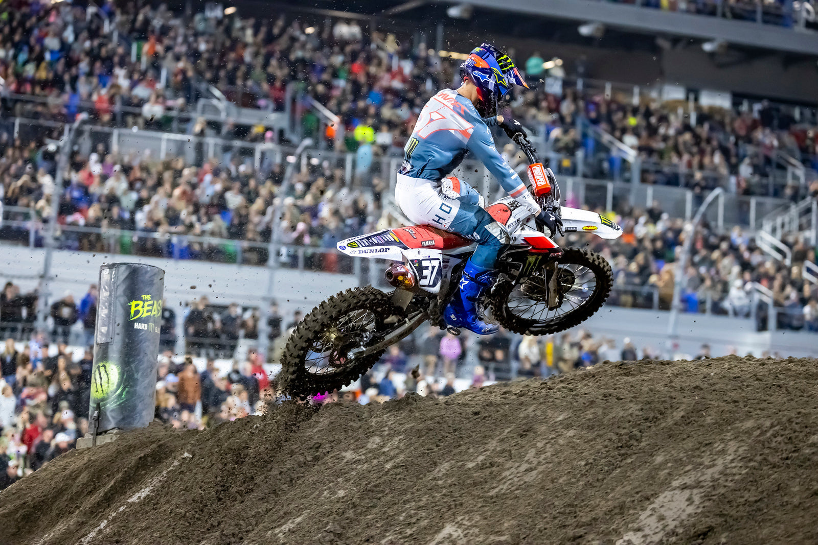 COLE DAVIES AND PIERCE BROWN DUKE IT OUT FOR 250SX EAST GLORY IN DAYTONA