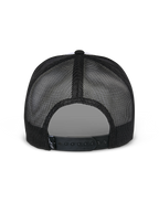Alpinestars Flag Snapback pet, wit en zwart, achteraanzicht met zwarte mesh-panelen en verstelbare snapback-sluiting, casual motorsport-hoofdbedekking