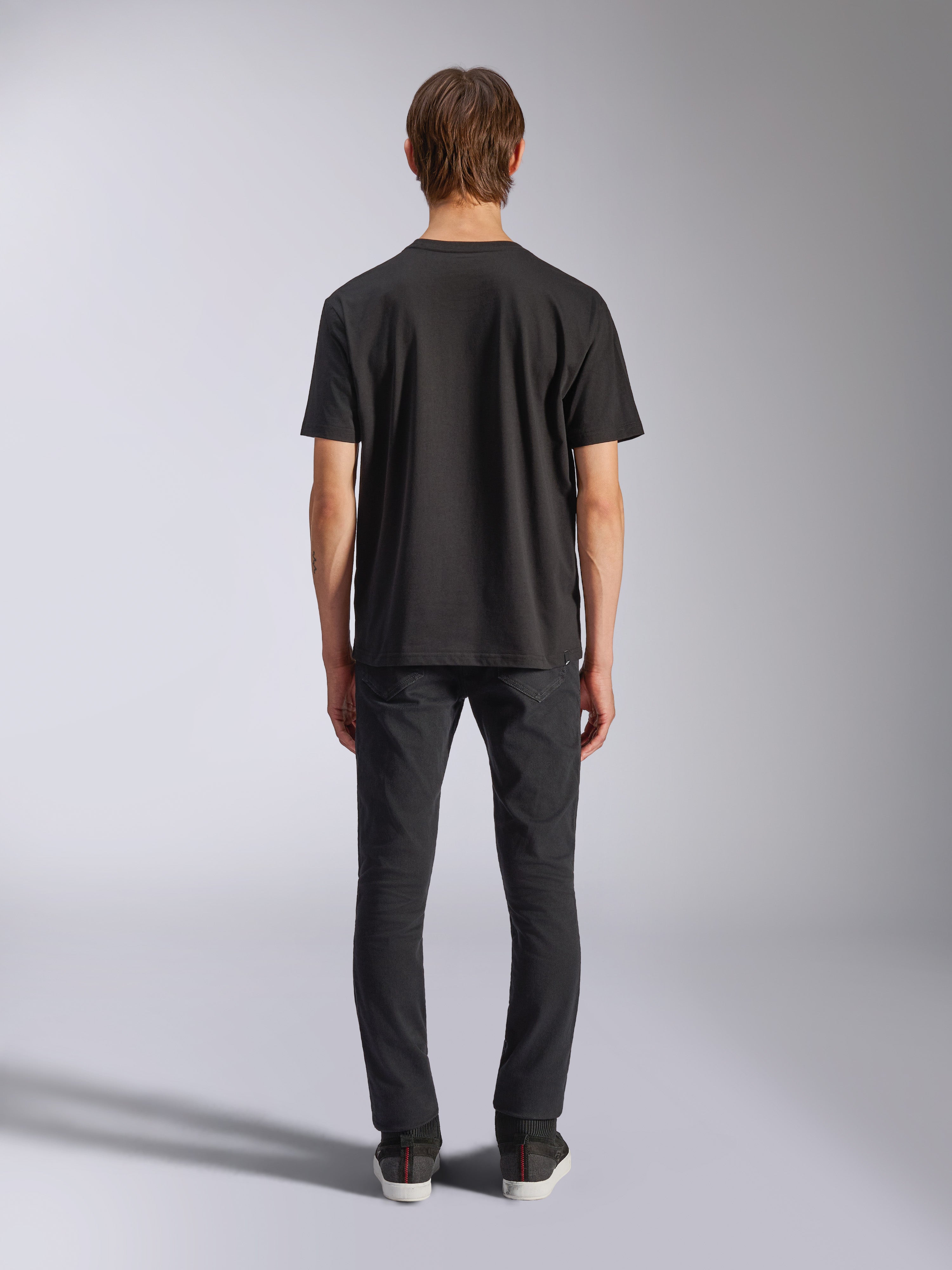 Alpinestars CSF Tee, T-shirt met korte mouwen, zwart, achteraanzicht op model, casual motorsport streetwear
