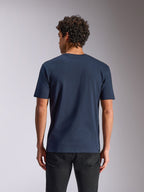 Alpinestars Trifecta CSF Tee, T-shirt met korte mouwen, donkerblauw, achteraanzicht op model, casual motorsport sportkleding