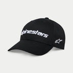 Alpinestars Linear Wordmark 2.0 pet, zwart en wit, voorzien van een gebogen klep en gestructureerde kroon, 3D-geborduurd woordmerk op de voorzijde en sterlogo aan de zijkant, casual motorsport-geïnspireerde hoofdbedekking