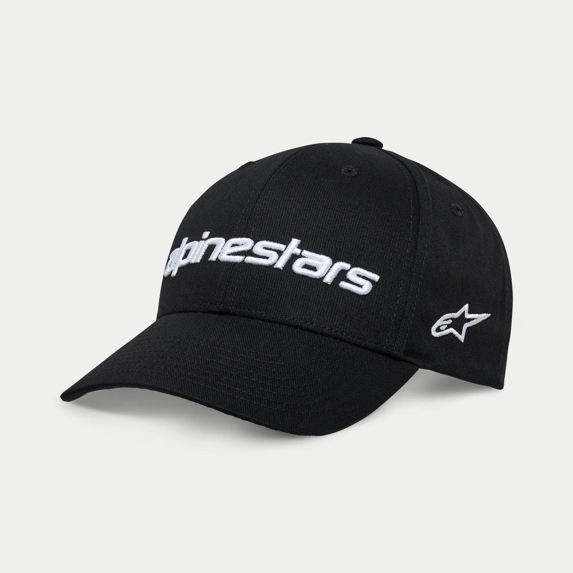 Alpinestars Linear Wordmark 2.0 pet, zwart en wit, voorzien van een gebogen klep en gestructureerde kroon, 3D-geborduurd woordmerk op de voorzijde en sterlogo aan de zijkant, casual motorsport-geïnspireerde hoofdbedekking