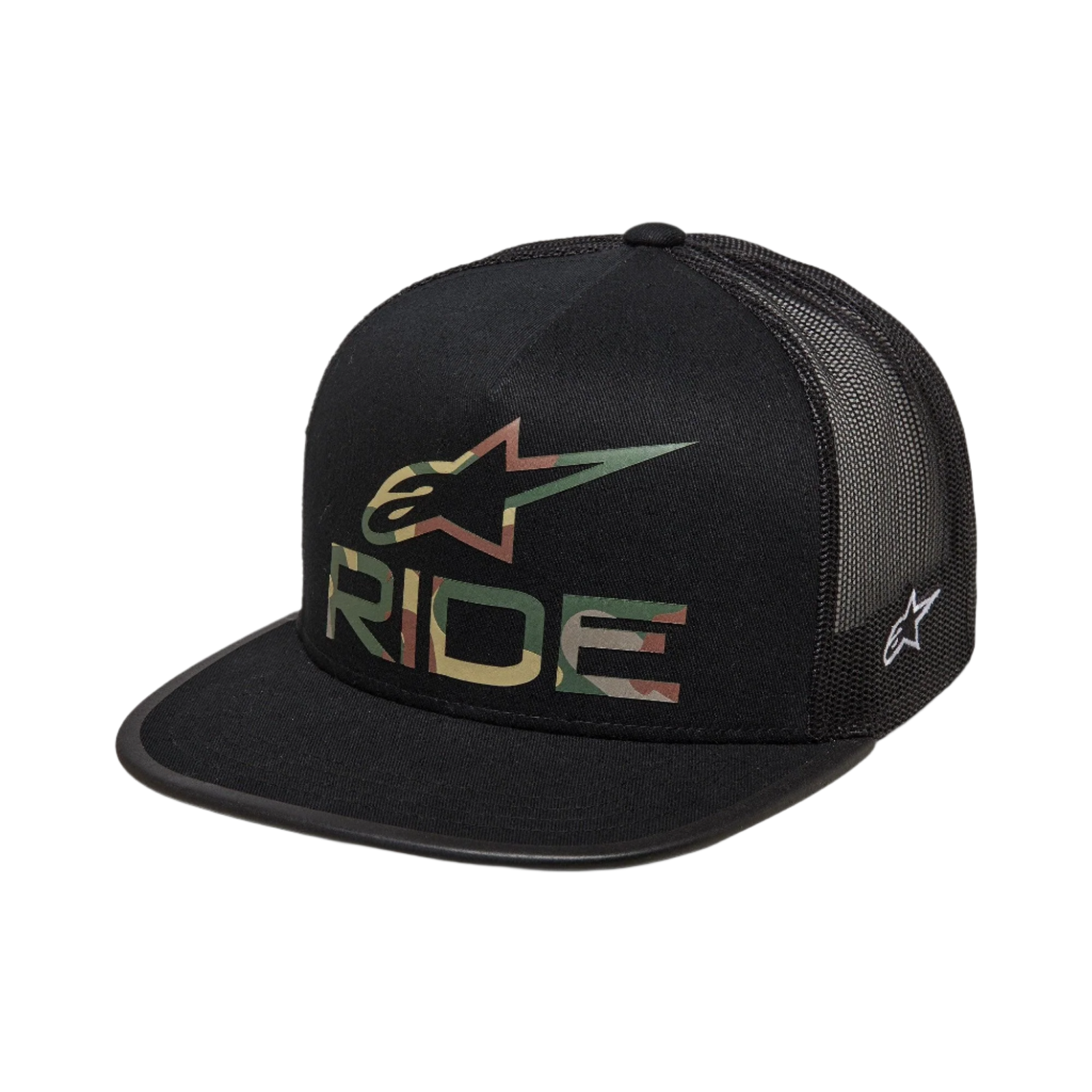 Alpinestars Ride 4.0 Camo Trucker pet, zwart, met een camouflage Alpinestars-logo en RIDE-tekst op de voorkant, platte klep, gestructureerde kroon, zwarte mesh achterkant voor ademend vermogen, casual op motorsport geïnspireerd ontwerp