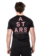 Alpinestars Attrition Performance Tee, T-shirt met korte mouwen, zwart, achteraanzicht met grote roze verticale ASTARS-typografie en slogan, performance sportkleding