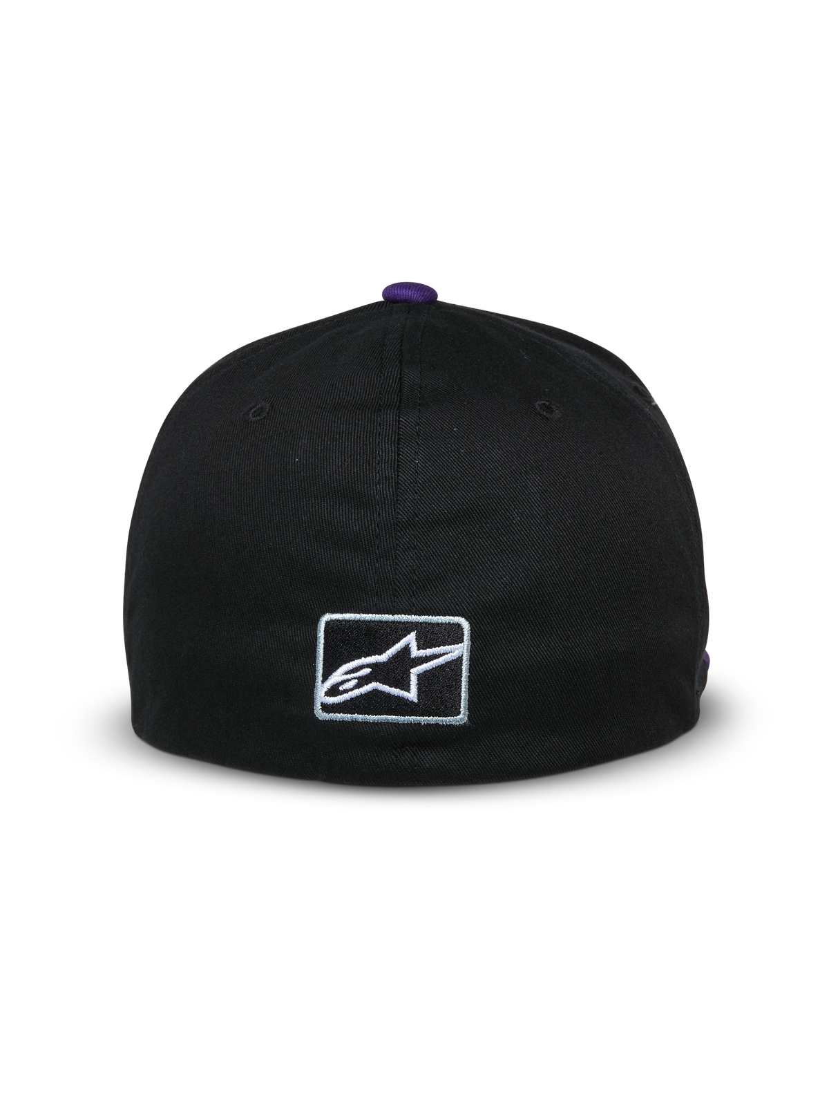Alpinestars Franchise pet, achteraanzicht van een zwarte baseballcap, paarse knop bovenop, klein wit geborduurd Astars-logo op de achterkant, flex-back ontwerp, casual door motorsport geïnspireerde streetwear