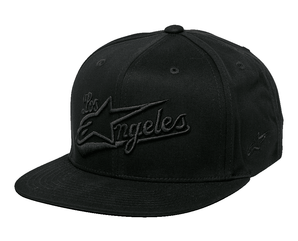 Alpinestars Los Angeles pet, snapback met platte klep, volledig zwart, 3D geborduurd Los Angeles atletisch lettertype met Ageless-logo op de voorkant, gestructureerde kroon, casual streetwear-stijl