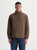 Alpinestars Overhaul Racer jas, heren sportswear jas, walnut bruin, lichtgewicht casual buitenkleding met een verborgen opvouwbare capuchon, omgekeerde spiraalrits en een met mesh gevoerde body.