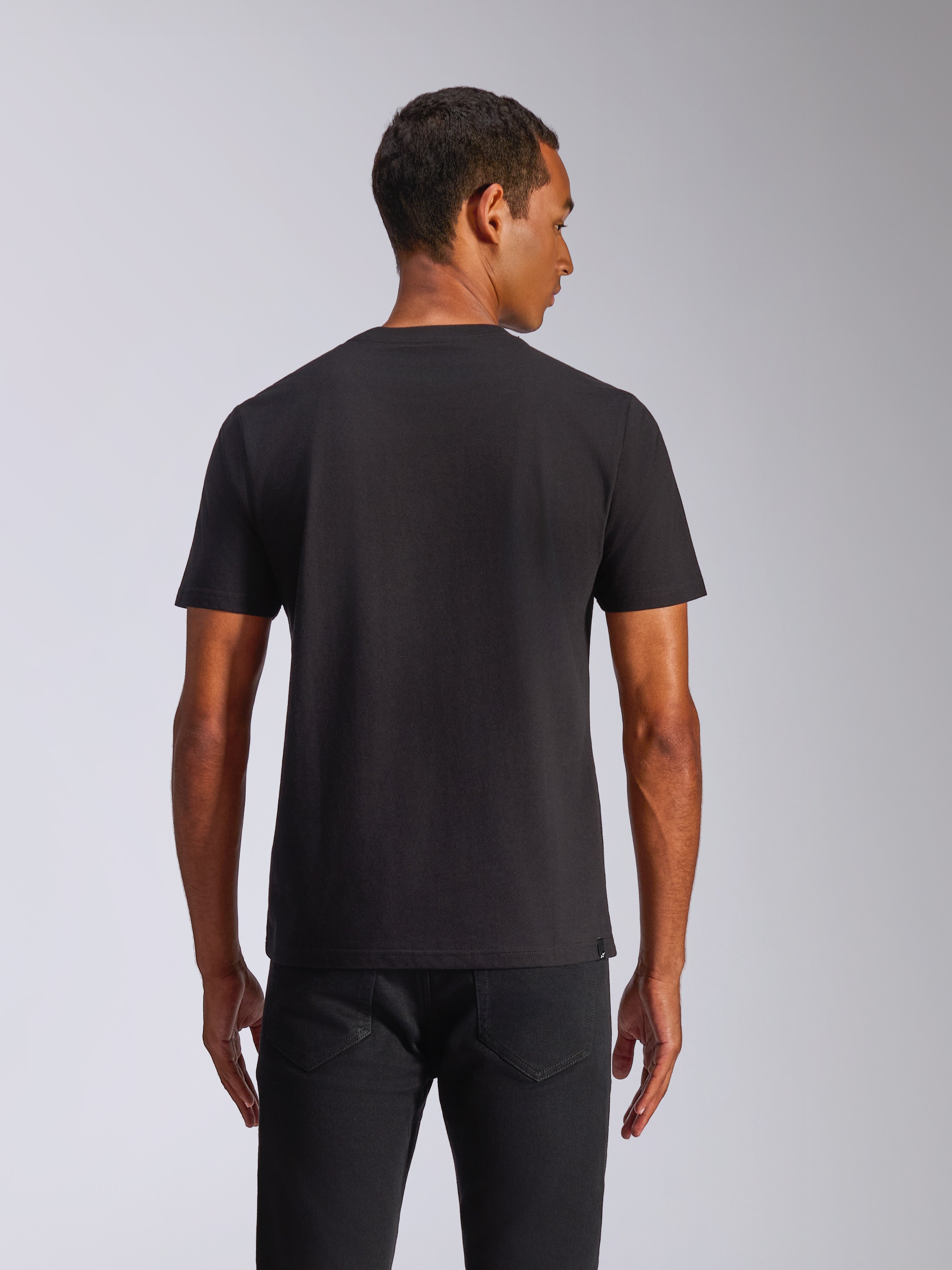Alpinestars Shaded CSF Tee, T-shirt met korte mouwen, zwart, achteraanzicht op model, casual motorsport streetwear
