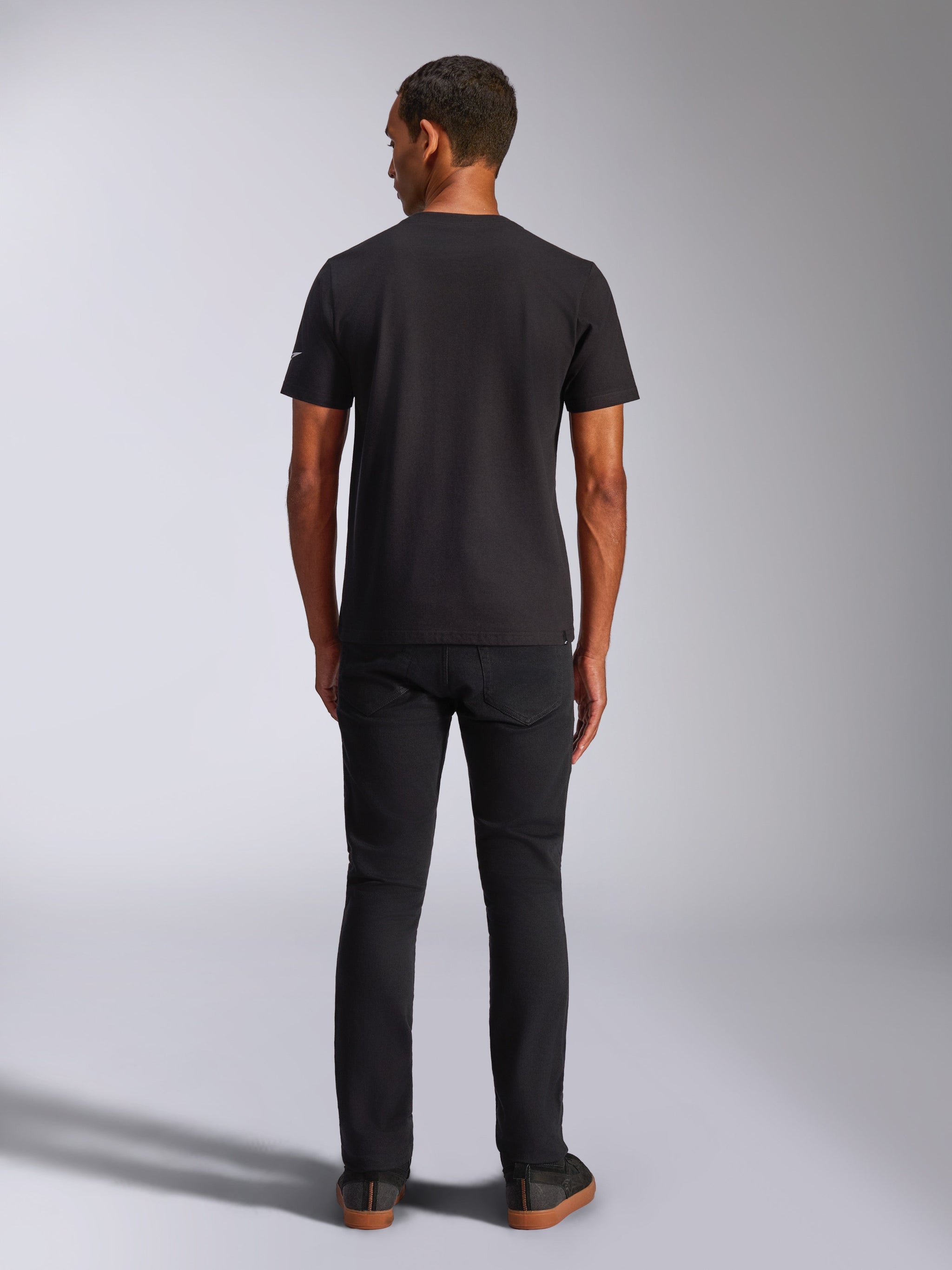 Alpinestars Waving CSF Tee, T-shirt met korte mouwen, zwart, achteraanzicht van model, casual motorsport streetwear