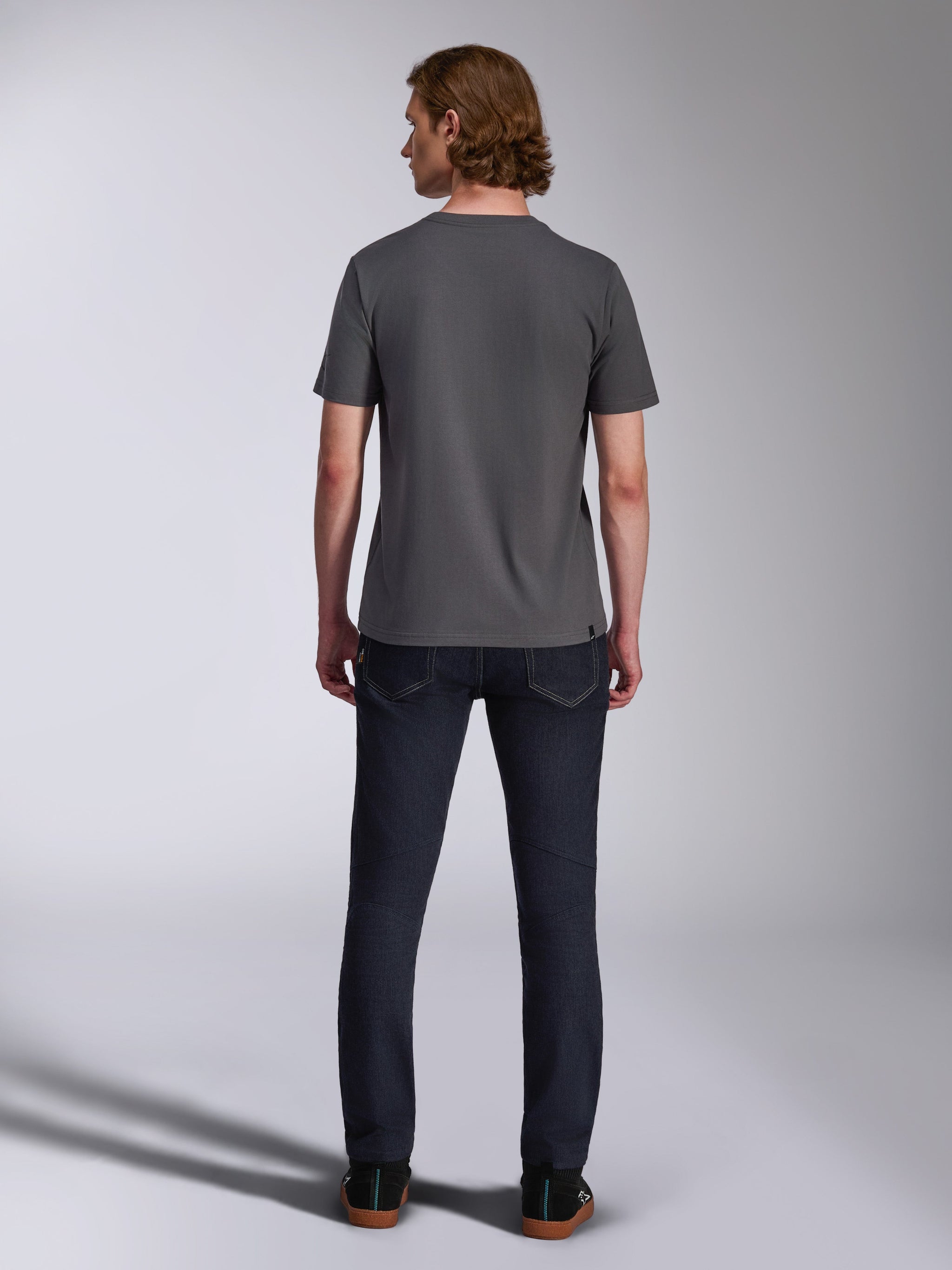 Alpinestars Waving CSF Tee, Short Sleeve T-Shirt, Charcoal, back view, worn with dark denim jeans, casual motorsport-inspired streetwear