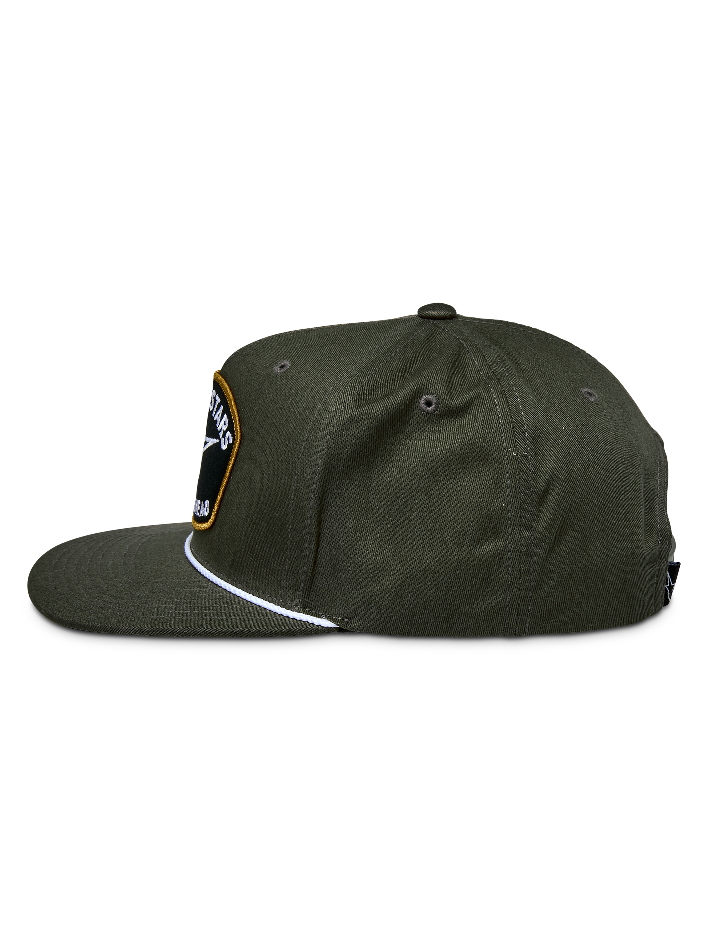 Alpinestars Promptus Snapback pet, Military Green, zijaanzicht met de gestructureerde kroon en platte klep, voorzien van een wit gevlochten koorddetail en een geborduurde logopatch aan de voorzijde, casual hoofddeksel van katoenen keperstof