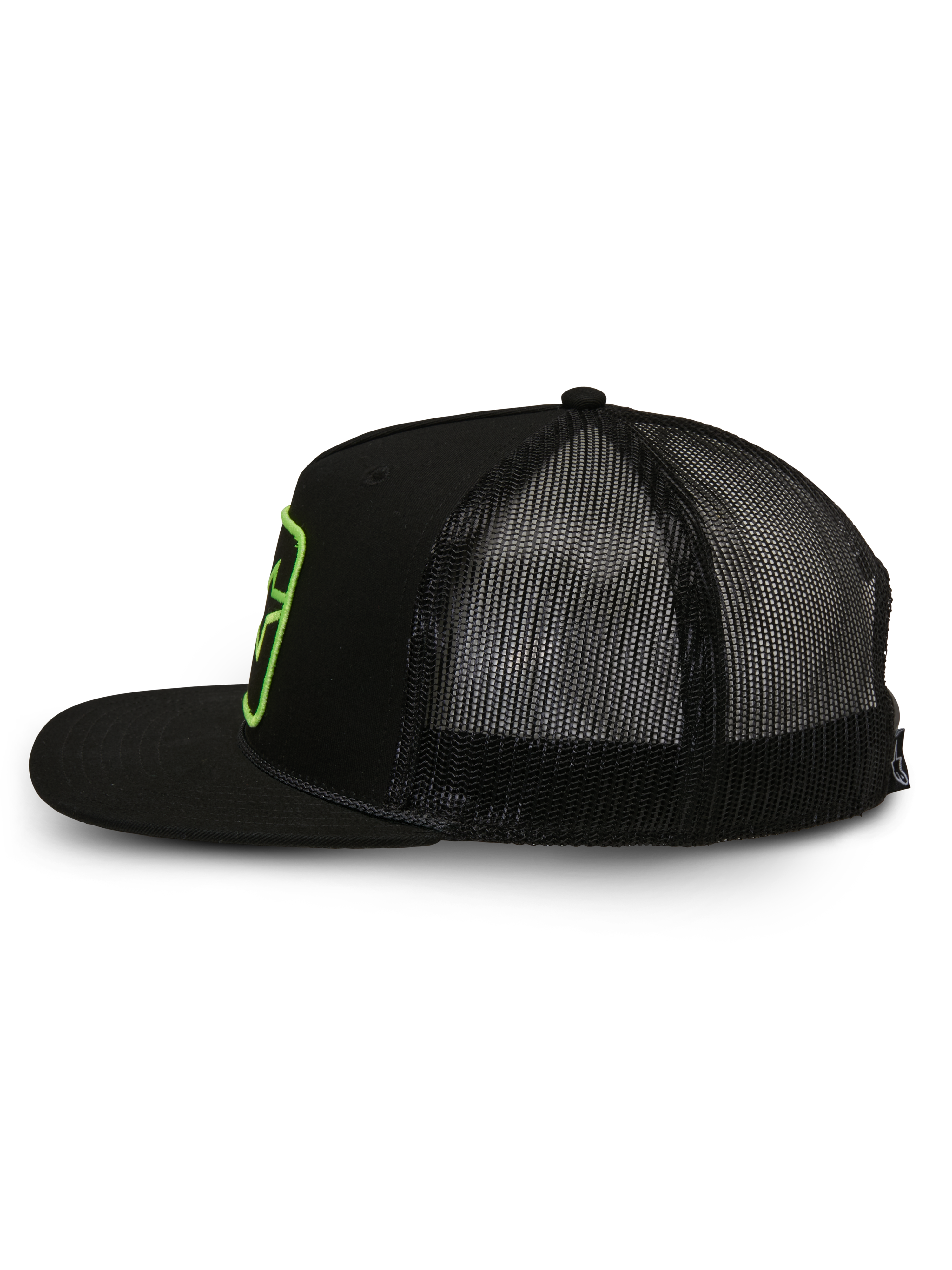 Alpinestars Control Trucker pet, zwarte trucker pet, zijaanzicht met poly-mesh achterkant en twill voorkant, platte klep met gevlochten koord en groene geborduurde logopatch, casual motorsport-geïnspireerde streetwear