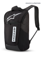 Alpinestars Defcon V3 rugzak, 13,6L dagelijkse sportswear rugzak in zwart en wit, voorzien van bedrukt Astars-logo en merknaam, voorvak met ritssluiting en gewatteerde schouderbanden.