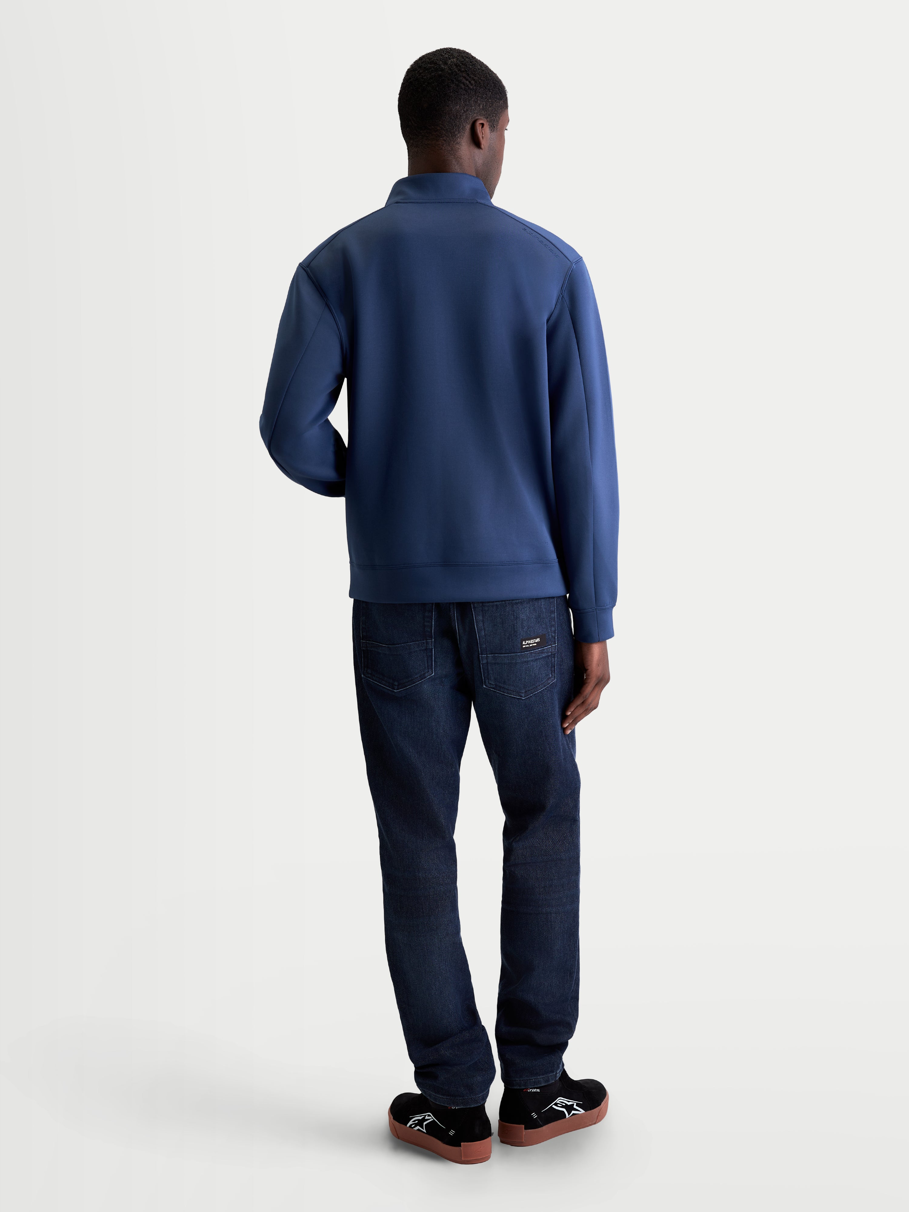 Alpinestars Apera Half-Zip sweatshirt, motorsport-geïnspireerde sportswear pullover voor heren, blauw, achteraanzicht, voorzien van een strak ontwerp en tri-blend double-face fleece voor dagelijks comfort.