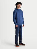 Alpinestars Datrix hoodie, heren sportswear pullover, staalblauw, tri-blend dubbelzijdige fleece, voorzien van tonale HD-logobranding op de borst, meshgevoerde capuchon en voorzak met dartdetail, casual motorsportstijl.