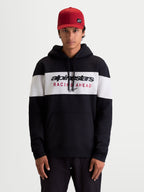 Alpinestars Cubic hoodie, heren-sportswearpullover van fleece, zwart en wit kleurgeblokt ontwerp met opvallend Alpinestars Racing Ahead logo op de borst, voorzien van een capuchon met trekkoord en kangoeroezak, casual lifestyle kleding voor naast de motor.