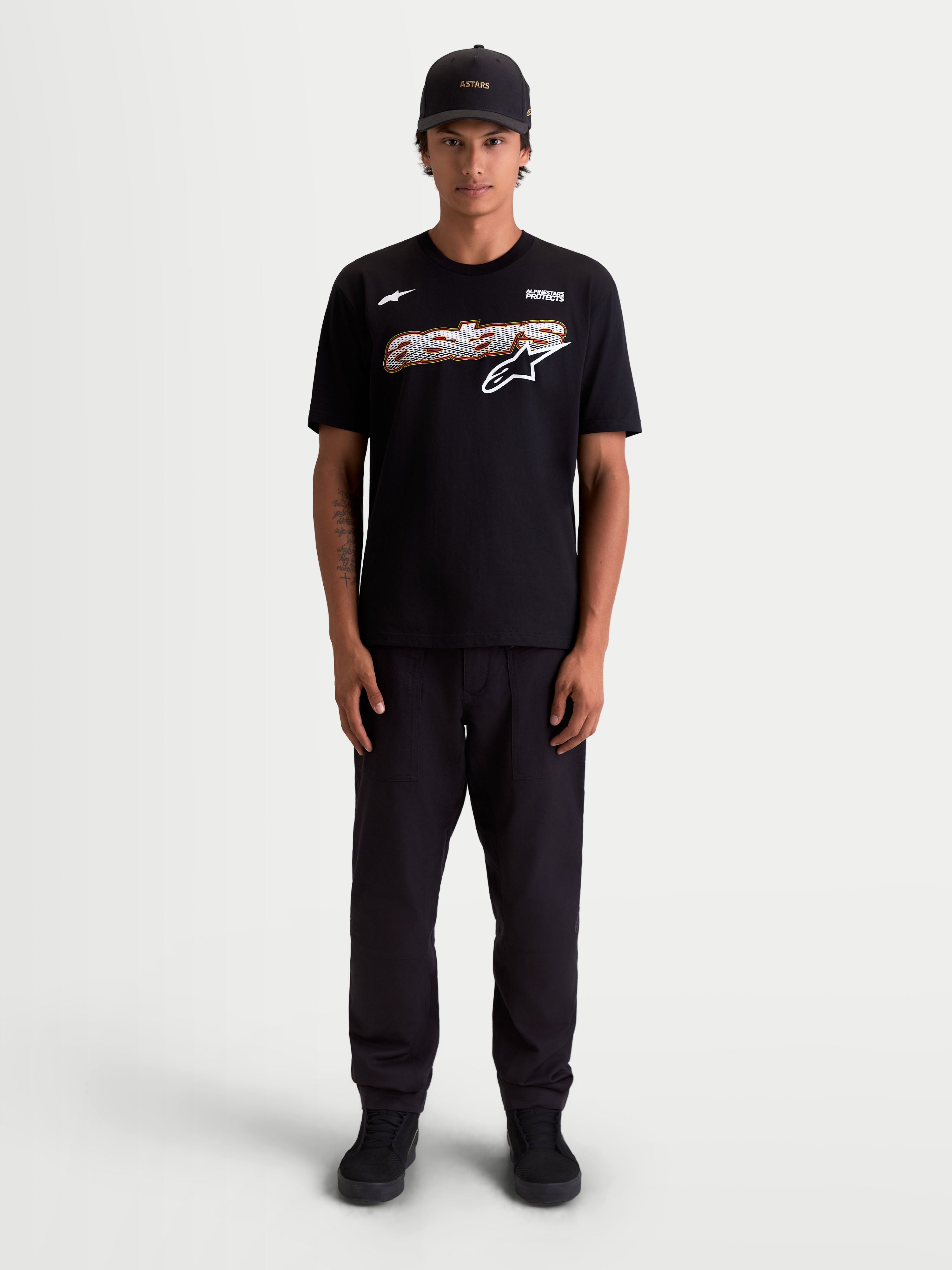 Alpinestars Cypress CSF T-Shirt, heren-T-Shirt met korte mouwen, zwart, met een Astars mesh-fill graphic en wit Astars-logo op de borst, premium katoen-polyester mix voor dagelijks comfort, sportswear.