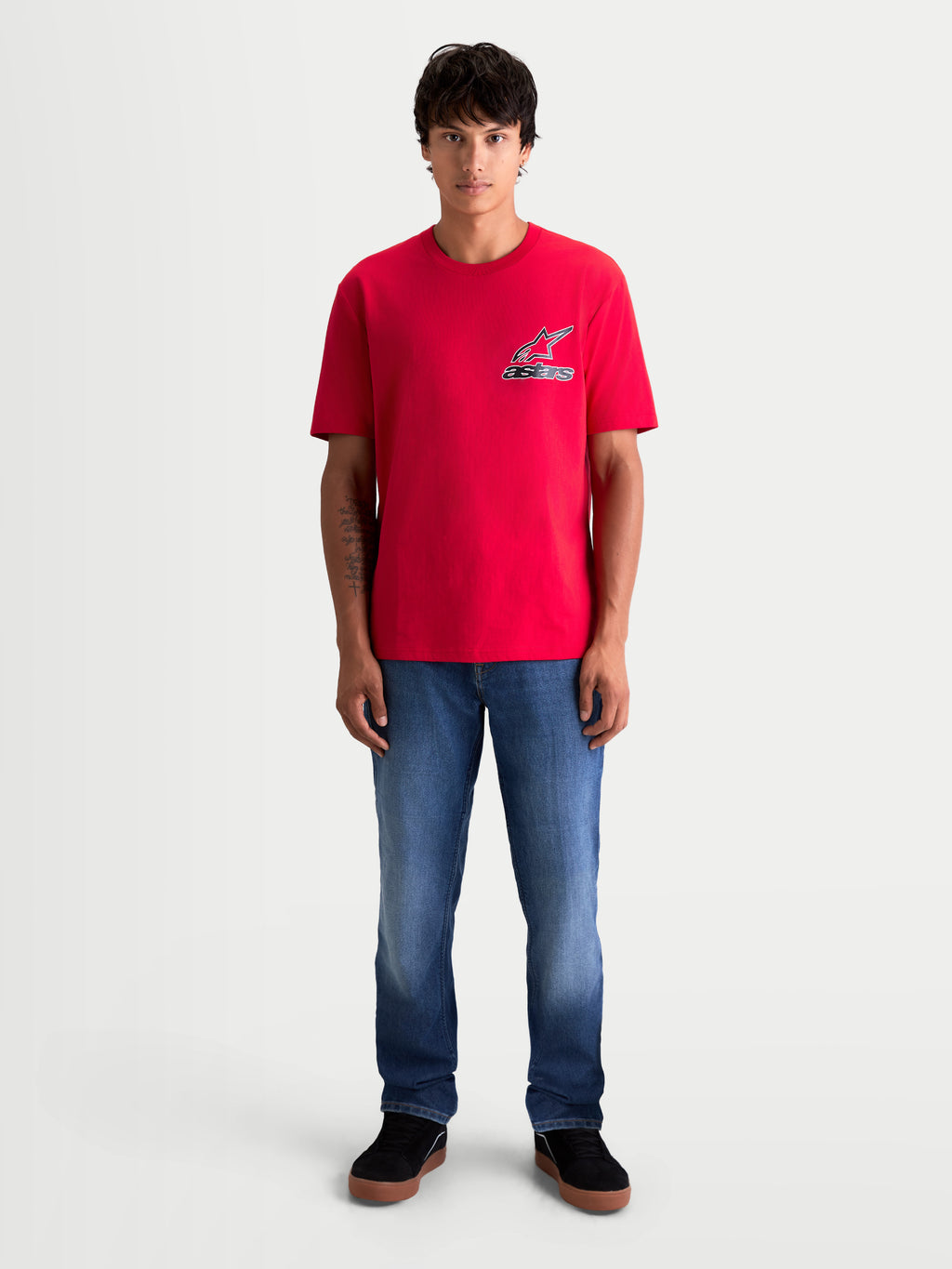 Alpinestars Lineout CSF T-Shirt, heren-T-shirt met korte mouwen, rood, met een Astars-logo op de borst, casual sportswear voor dagelijks comfort, vervaardigd uit een premium katoen-polyester mix.