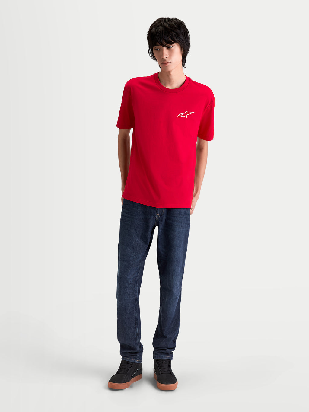 Alpinestars Combo Back CSF T-shirt, heren-T-shirt met korte mouwen, rood en wit, met een wit Astars-logo op de borst, katoen-polyestermix, casual motorsport-geïnspireerde kleding.