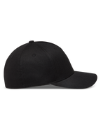 Alpinestars Maze Hoed, zwarte baseballpet met gebogen klep en gestructureerde kroon van keperstof.