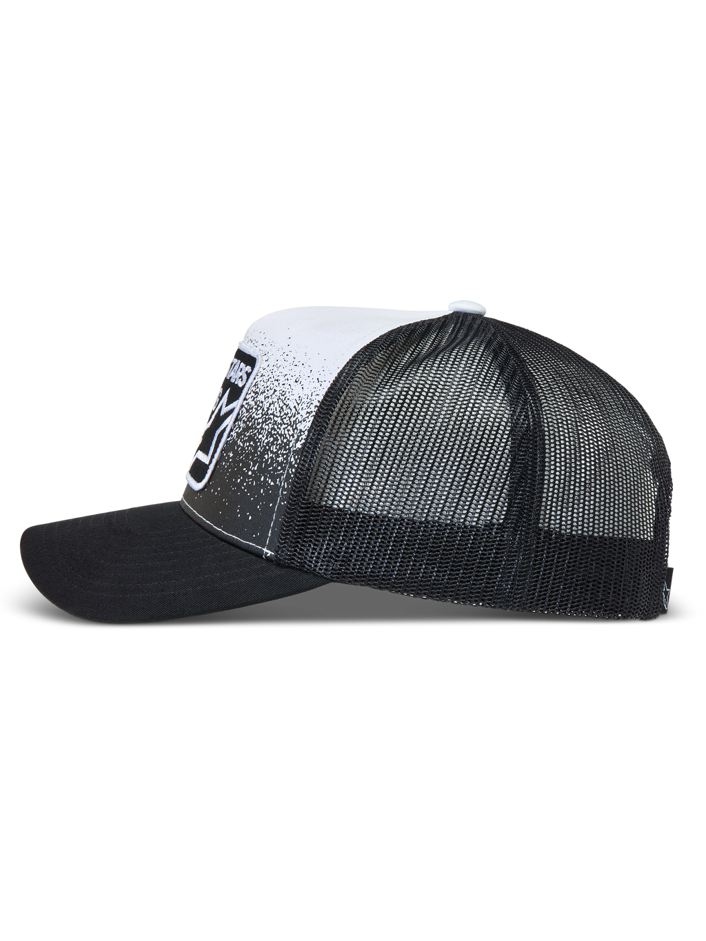 Alpinestars Gravel Trucker pet, zwart en wit, sportswear pet met mesh achterkant, gebogen klep en grindtextuurprint.