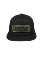 Alpinestars Ten Trucker pet, zwarte mesh pet met platte klep en een olijfgroene geborduurde logopatch, casual sportswear.