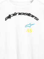 Alpinestars Brundo CSF T-shirt met lange mouwen, close-up van de print op de borst, wit, gebogen zwart Alpinestars-logo met blauwe ster en gele AS-initialen, casual sportkleding
