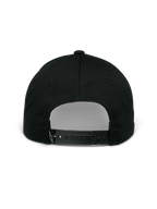 Alpinestars Profile pet, zwart, achteraanzicht met verstelbare snapback-sluiting, gestructureerde kroon en klein wit geborduurd logo op de achterband, casual sportkleding.