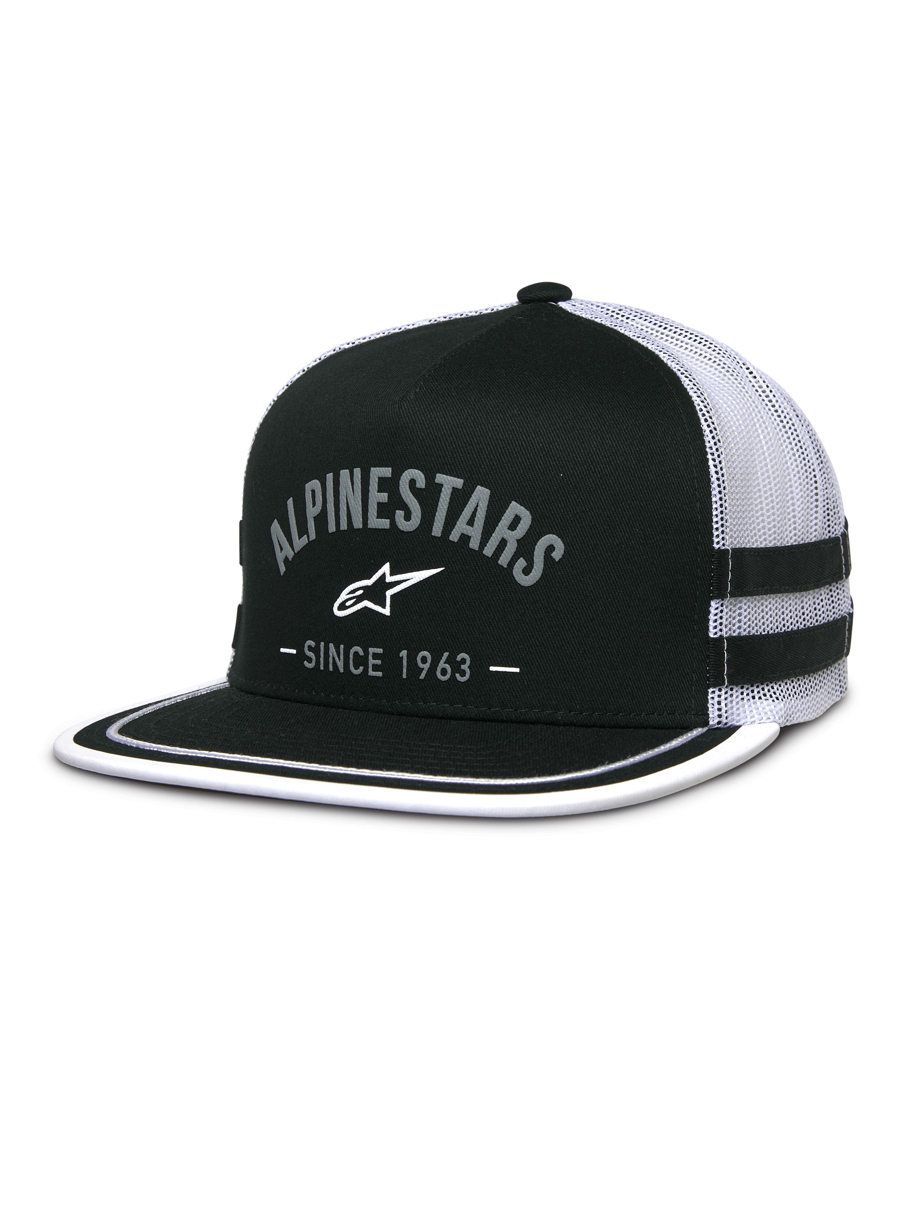 Alpinestars Backline Trucker Pet, zwarte twill voorkant en witte mesh achterkant, platte klep met witte suttache afwerking aan de rand, grijs gebogen Alpinestars logo met Since 1963 tekst, zijdelingse applicatie-strepen, casual op motorsport geïnspireerde snapback pet