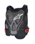 Alpinestars A-6 Plasma borstbeschermer, MTB-borstbeschermer, zwart, antraciet en rood, wit sterlogo, geperforeerde honingraatmesh-panelen voor ventilatie, rode gespen aan de zijkanten, verstelbare schouderbanden, ontworpen voor off-road en gravity mountainbike-bescherming