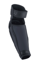 Alpinestars A-Impact Plasma Elite Shield elleboogbeschermer, MTB elleboogbescherming, zwart, voorzien van een gladde TPU harde schaal voor impactbescherming, dubbele verstelbare banden voor een stevige pasvorm en een ergonomisch voorgevormd ontwerp voor agressief trailrijden.