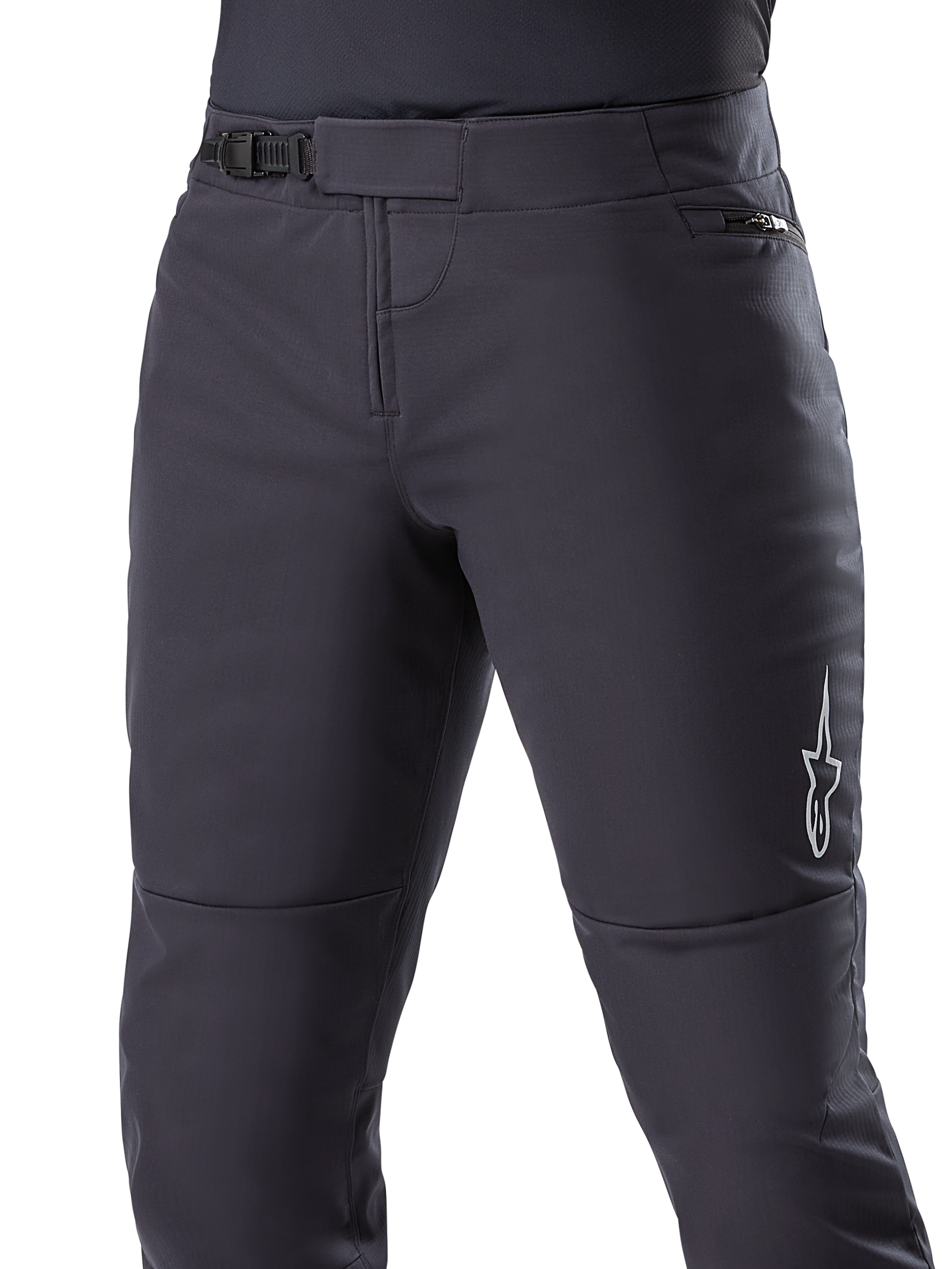 Alpinestars A-Dura Thermal Pant, zwarte MTB-broek, voorzien van een veilige ratelsluiting en heupzak met rits, wit sterlogo op de zijkant, voorgevormde pasvorm voor rijcomfort, duurzaam thermisch materiaal voor fietsen in koud weer