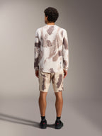 A-Dura Ride jersey met lange mouwen in Sand Camo, achteraanzicht met gerecyclede polyestermix en bijpassende MTB-short.